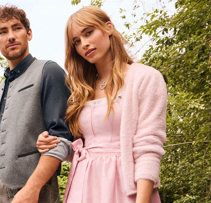 Maße für Strick & Oberbekleidung Flauschige Trachtenjacke in zartem Rosa