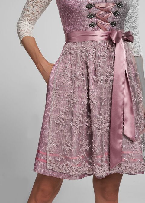 Akela-Dirndl kurz